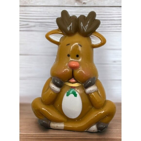 Christmas Reindeer Refrigerator Magnet Vintage Brown Deer Sitting - Picture 1 of 6